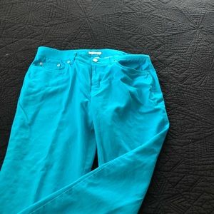 Teal or turquoise in color Capri pants